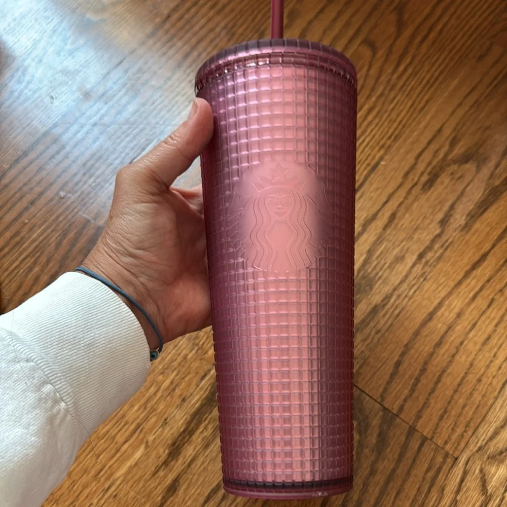 Starbucks tumbler - bundle of 2 -  2022 and iridescent
